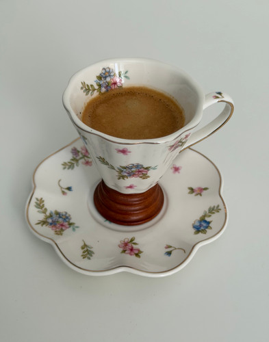 فنجان نعلبکی قهوه خوری پایه چوبی تکی